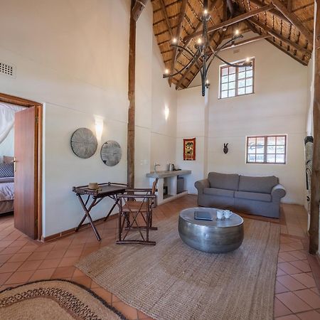 Milima Big 5 Safari Lodge Ходспруит Екстериор снимка