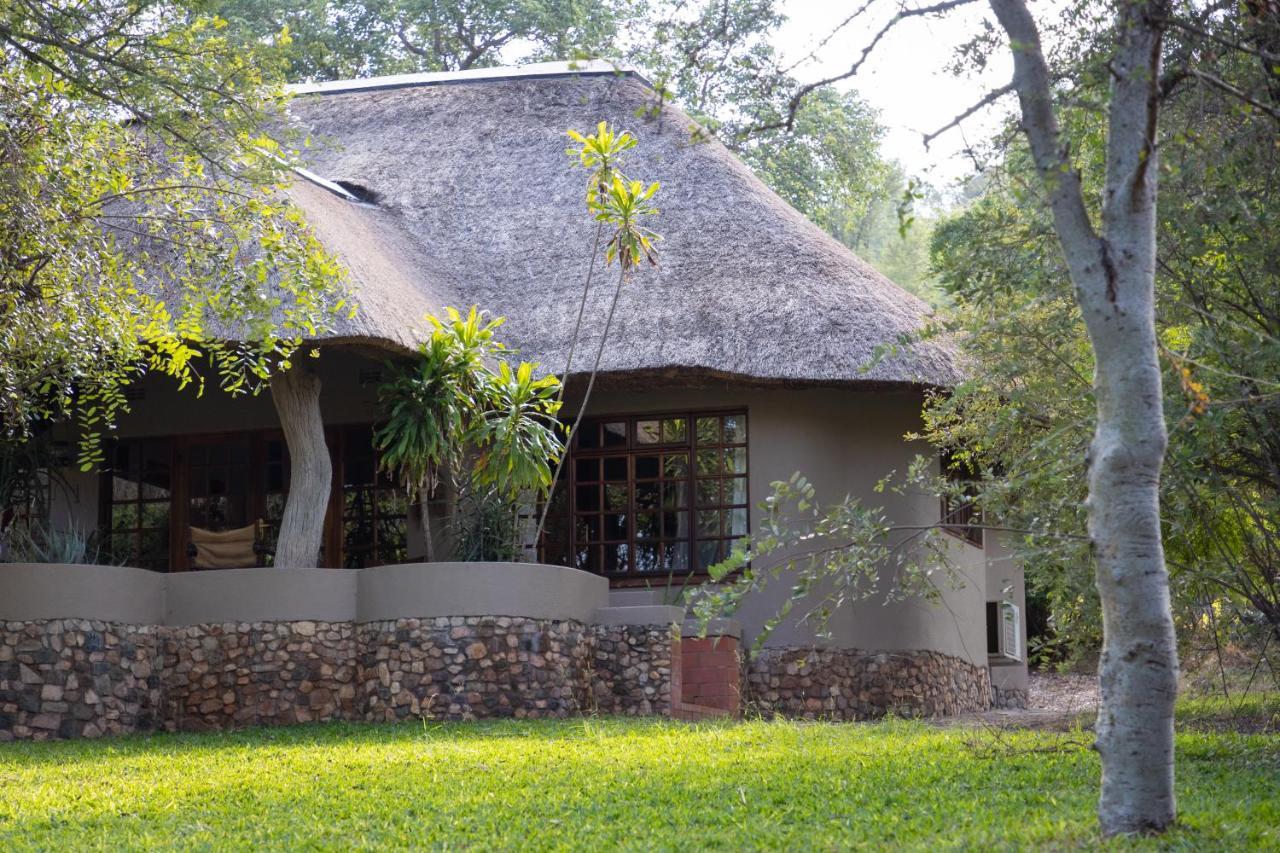 Milima Big 5 Safari Lodge Ходспруит Екстериор снимка