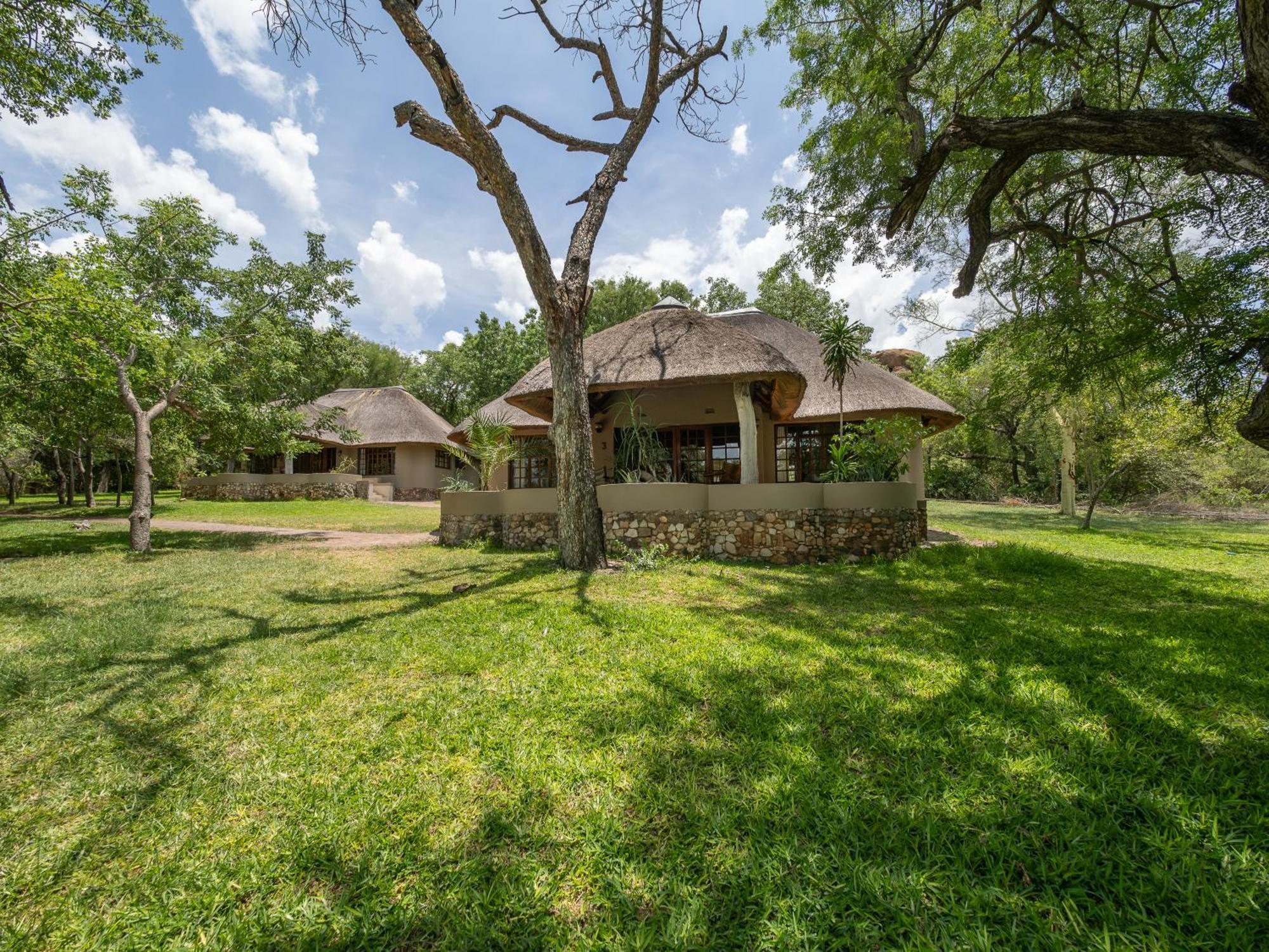 Milima Big 5 Safari Lodge Ходспруит Екстериор снимка