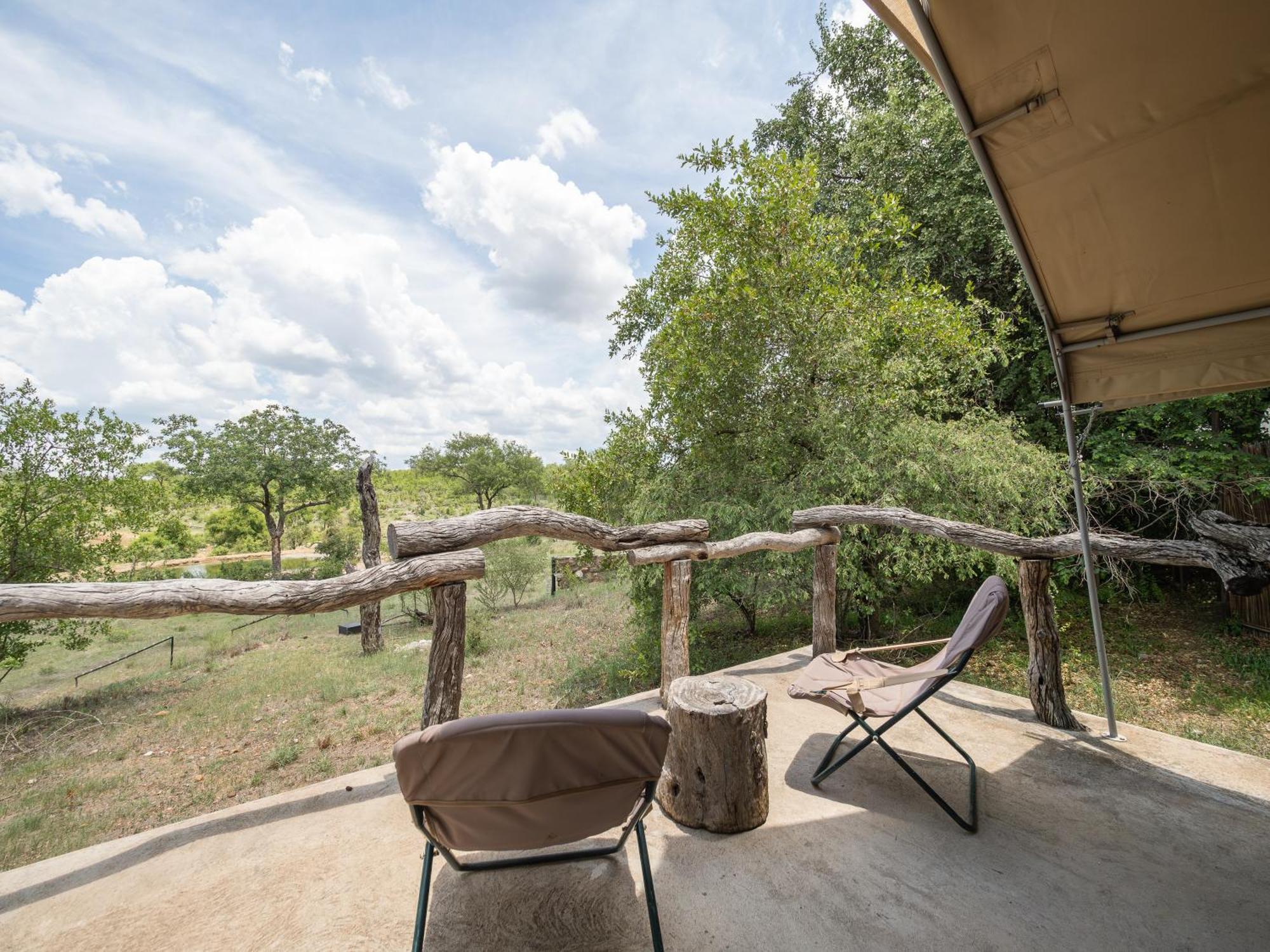 Milima Big 5 Safari Lodge Ходспруит Екстериор снимка